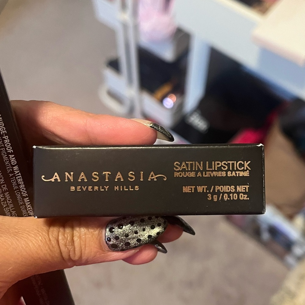 Anastasia Beverly Hills Satin Lipstick - Elegant Black
